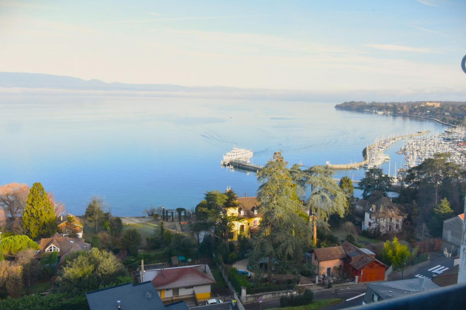 Appartement Avec Vue 180 Sur Le Lac Leman Thonon-les-Bains Exteriér fotografie